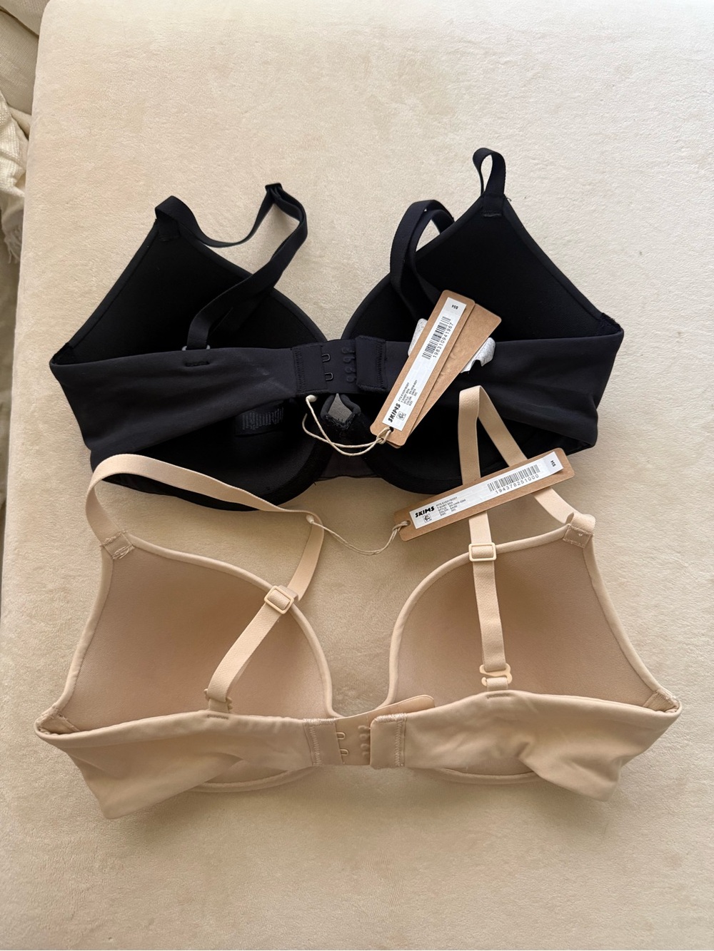SKIMS T-Shirt Bra Pack - Black & Cream - Picture 2 of 2